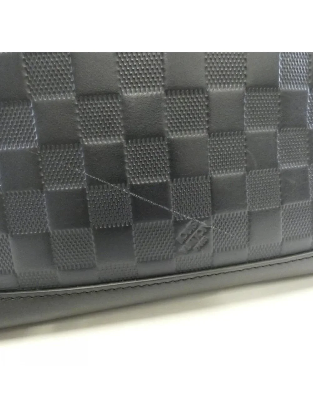 Louis Vuitton calf signature