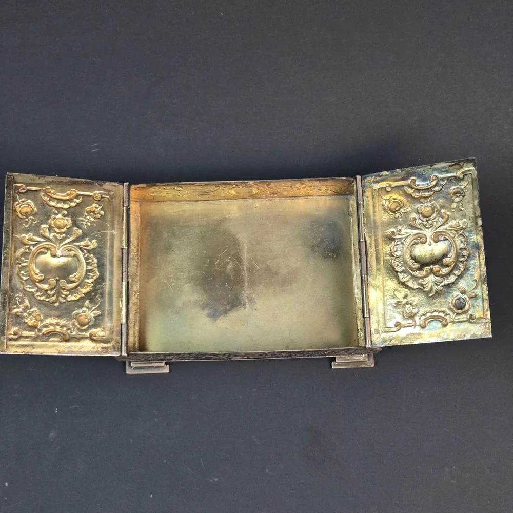 N/A beautiful antique