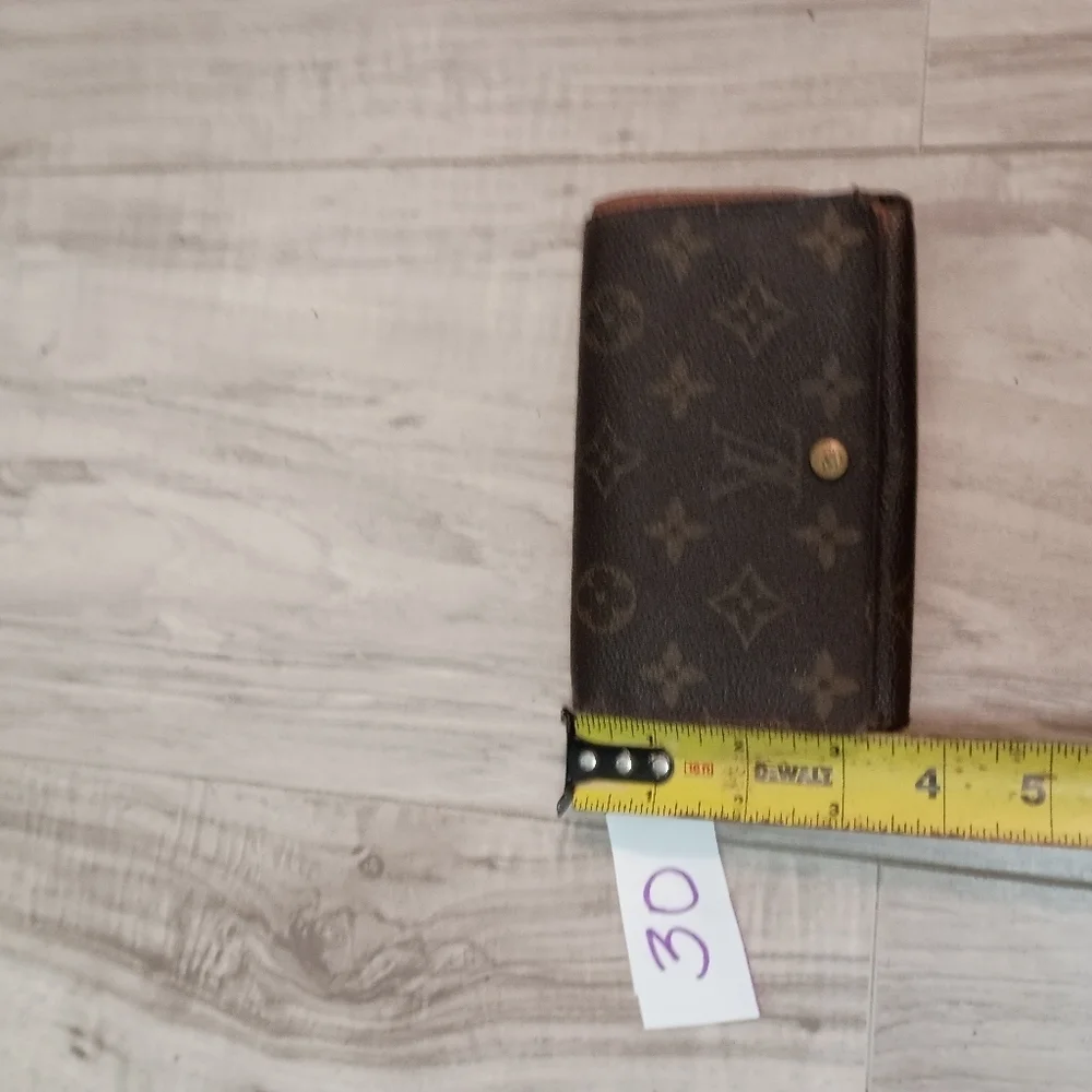 N/A classic louis