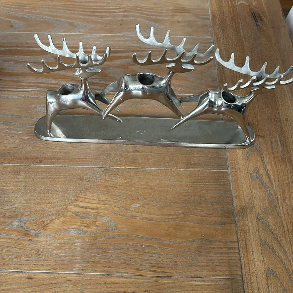 Reindeer Christmas Decor Items