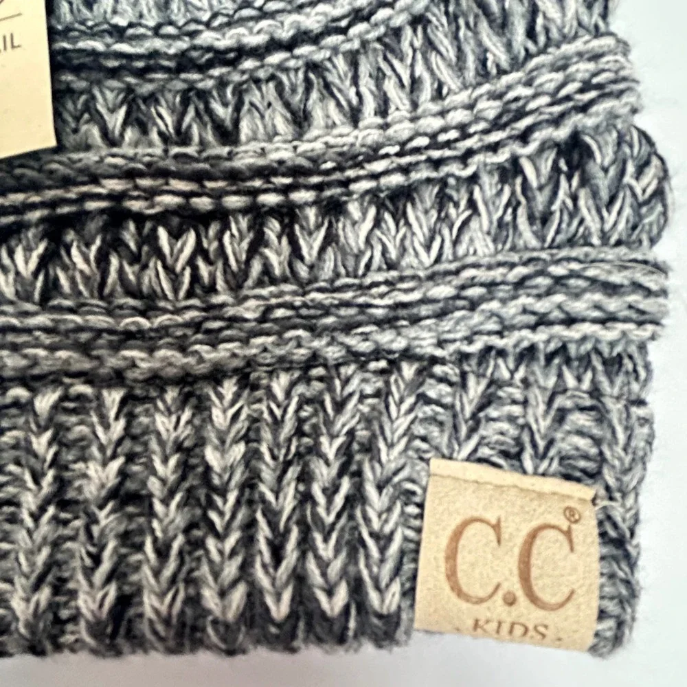 CC Kids Messy Bun Beanie‎ Tail Winter Hat Gray White Knit Ponytail Beanie