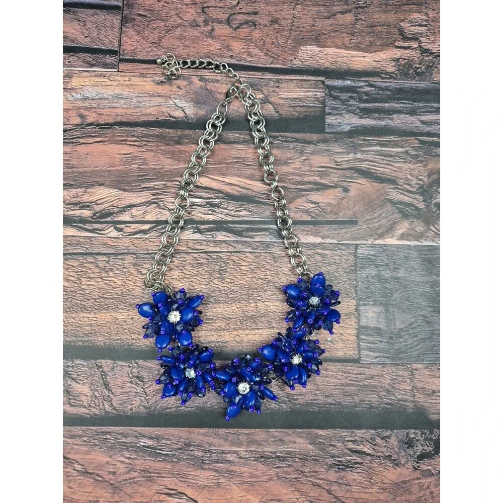 Vtg Lucite Flower Cluster Necklace Blue Crystal Silver Tone‎ 17–19