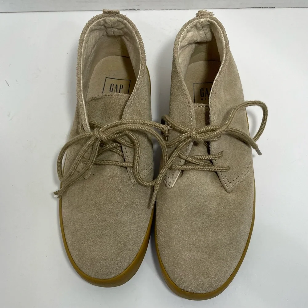 GAP Kids Suede Leather Chukka Boots Cream Caramel Lace Up Khaki Youth Boy Size 2