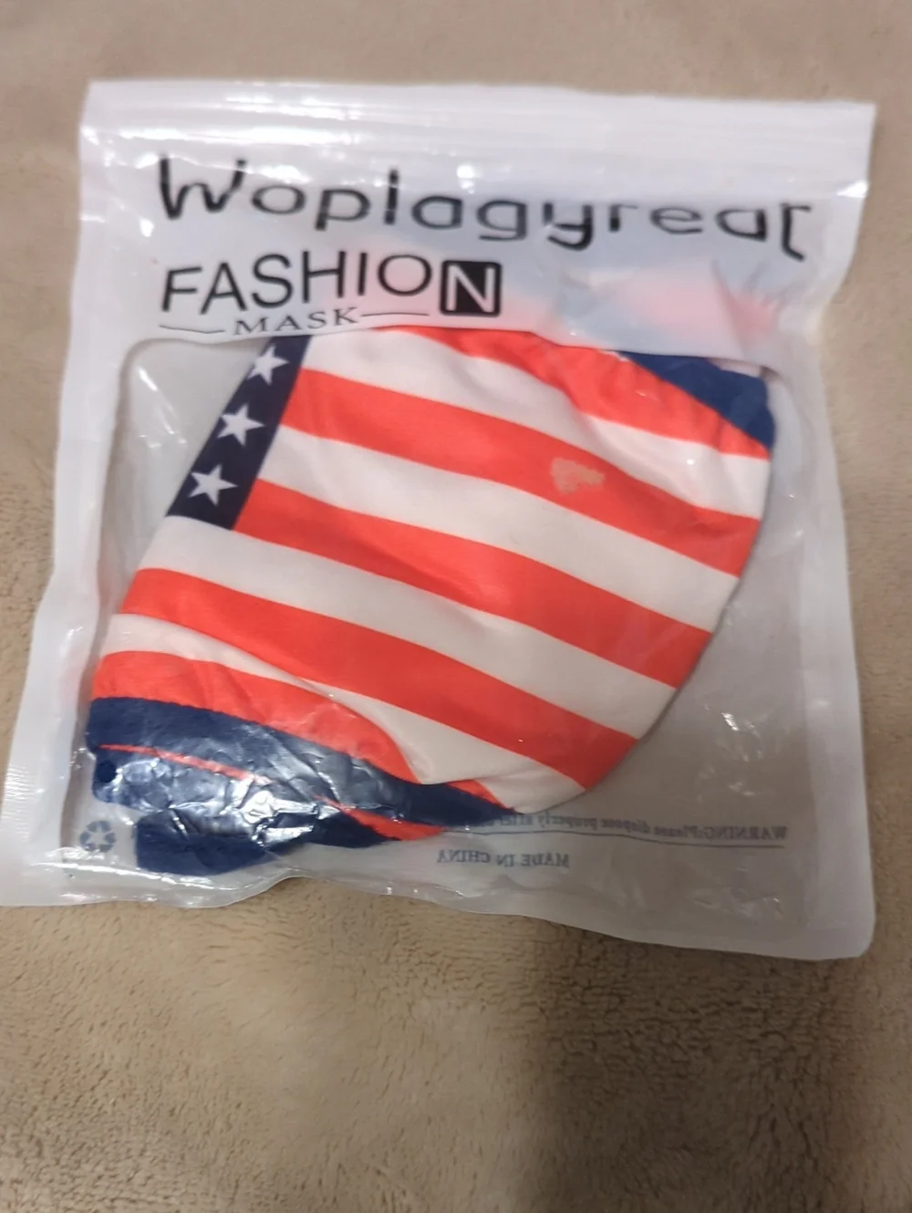 Wopiagygreat Fashion Women's Red, White & Blue Flag Face Mask