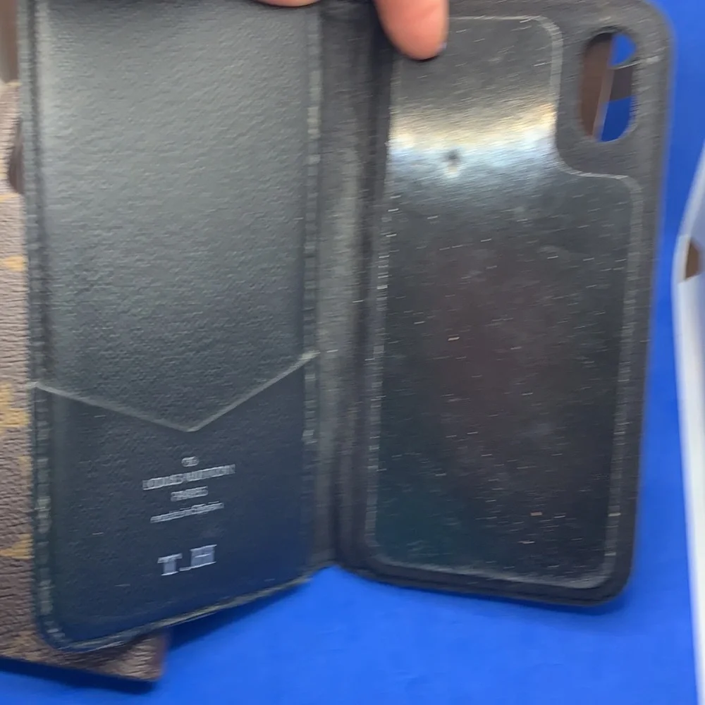 Louis Vuitton 100% authentic