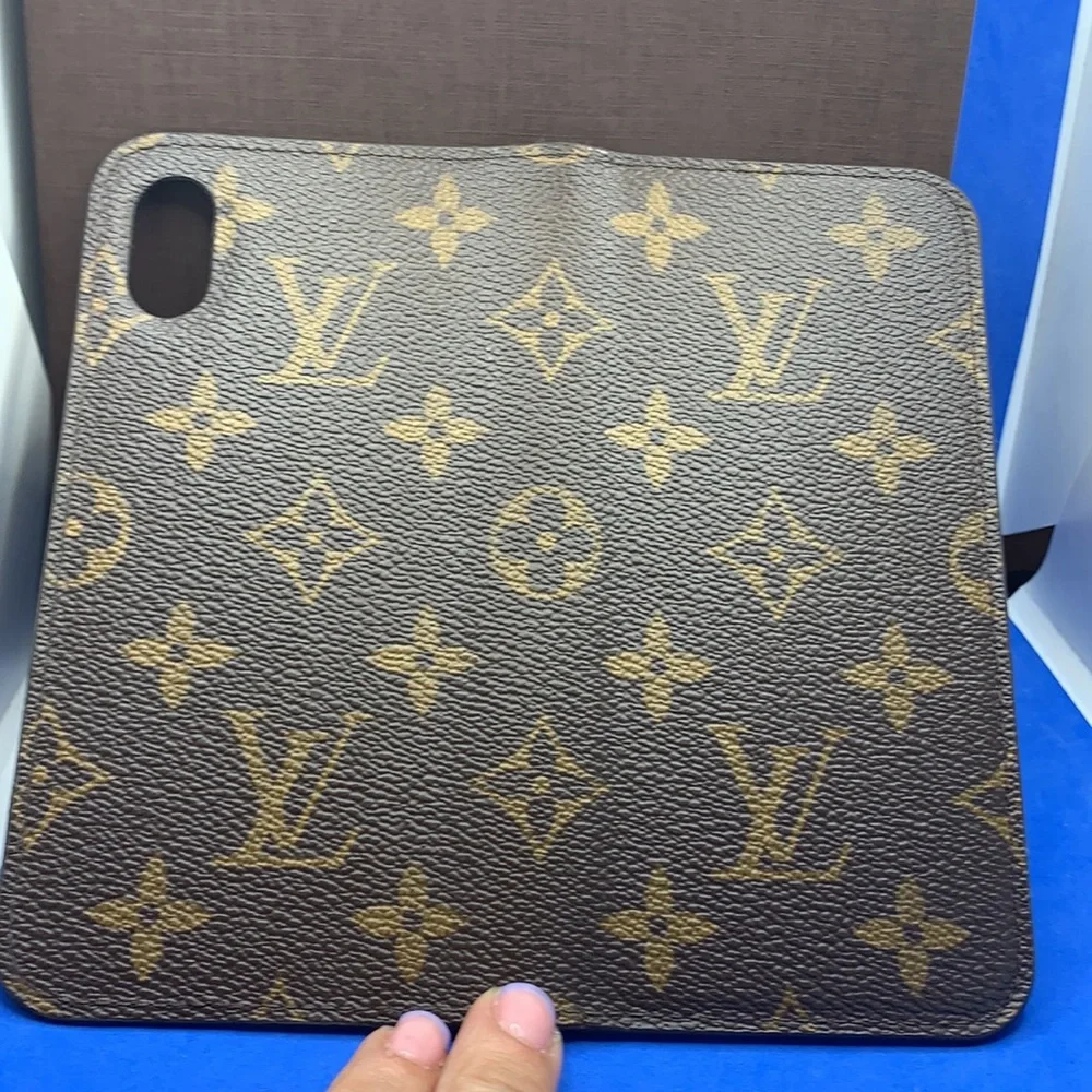 Louis Vuitton 100% authentic