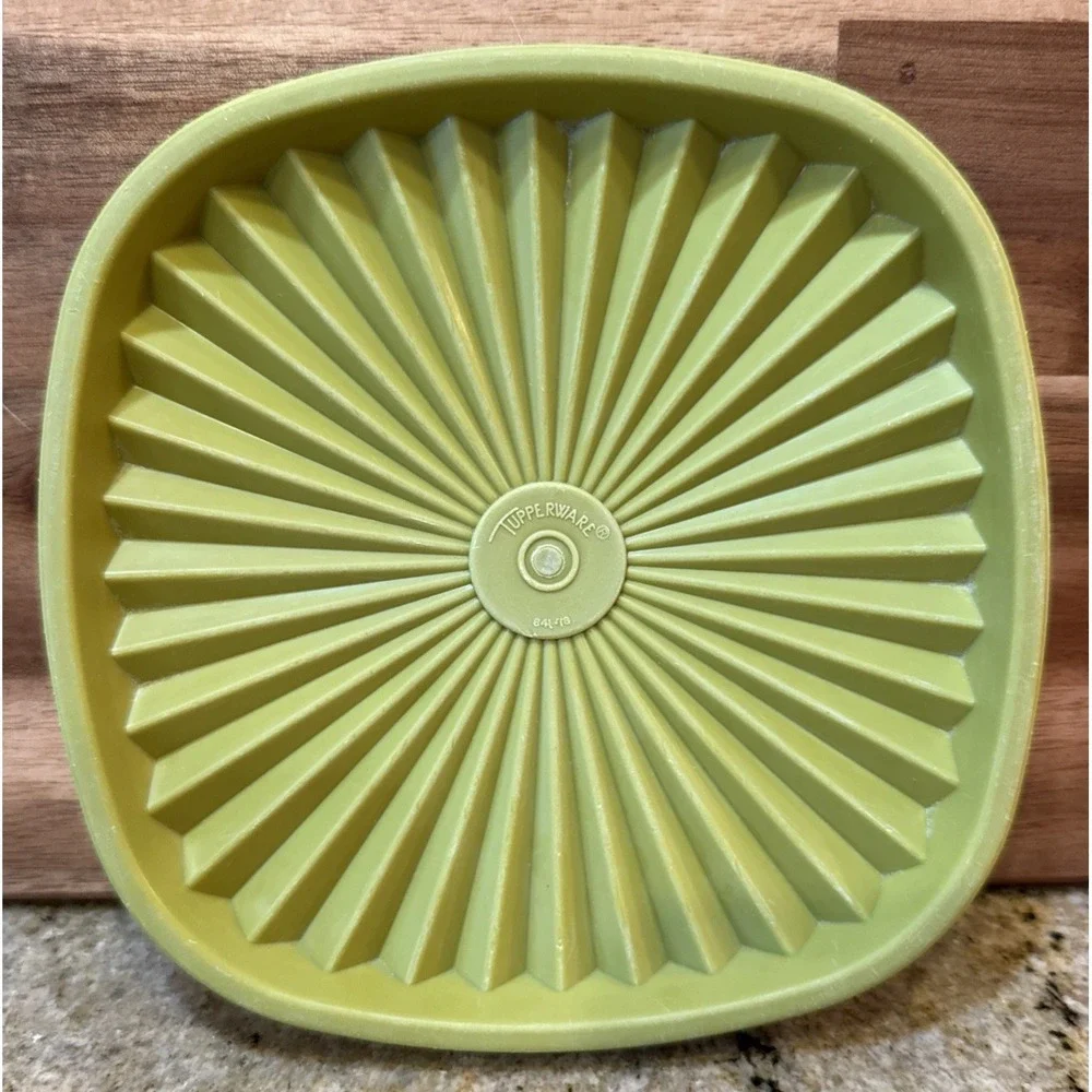 Vintage Tupperware Lid #841 Avocado Green Servalier Top 6.5