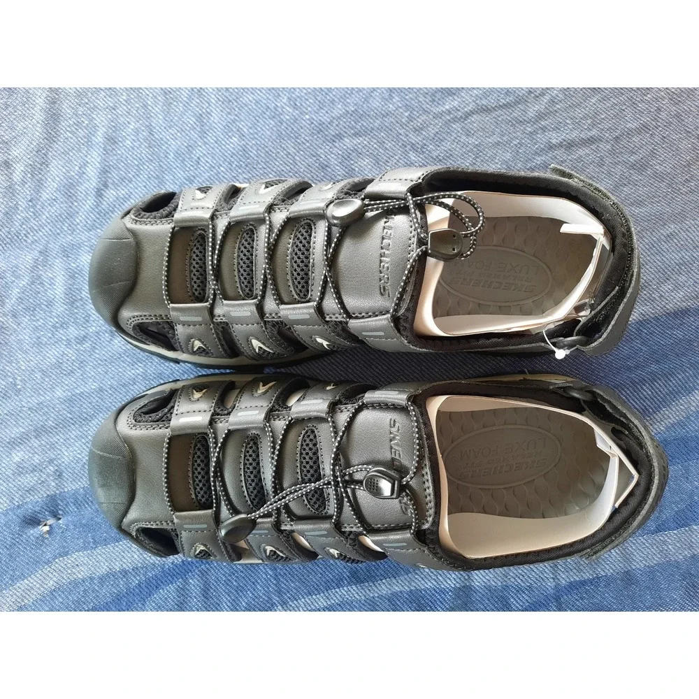 Skechers relaxed fit