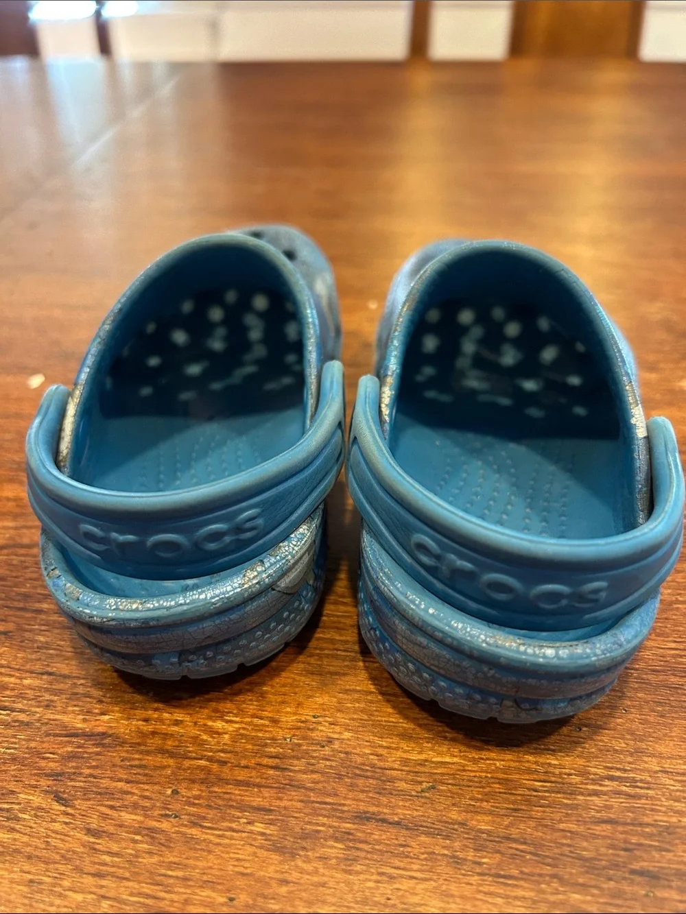 CROCS toddler shark