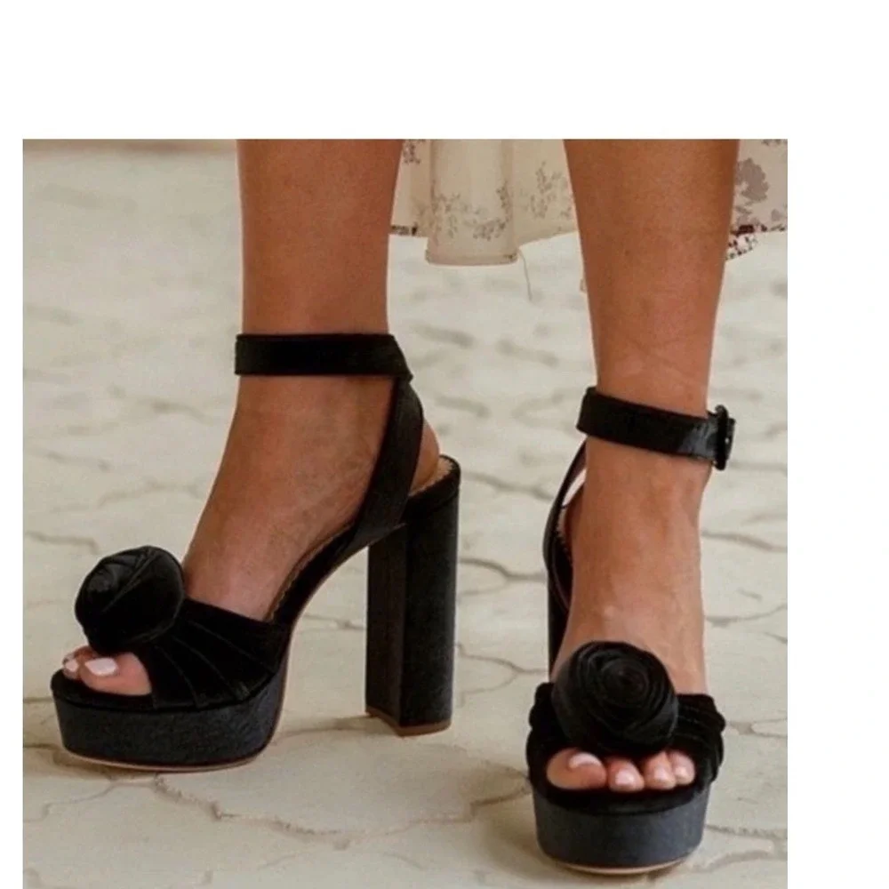 Antonio Melani Nicola Bathie Emilia Sandals 9M Black Velvet Rose Platform heels