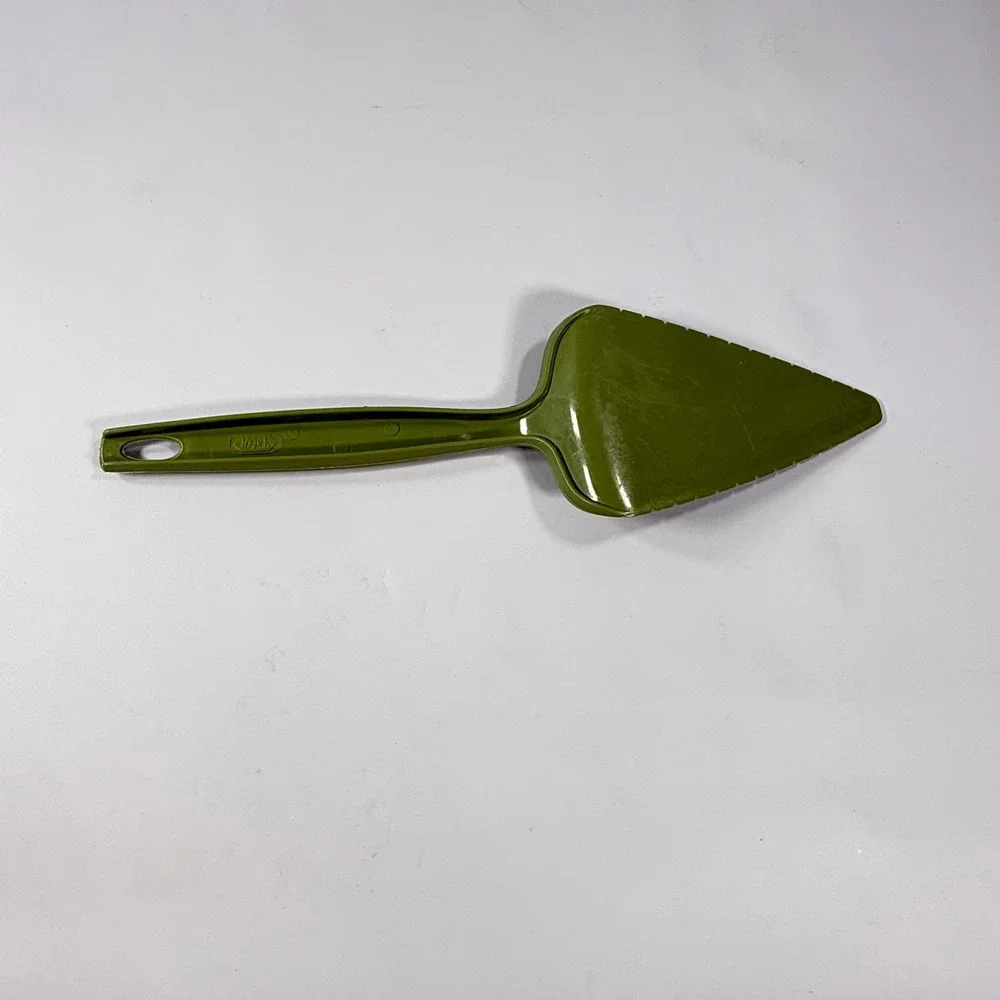 Foley avocado green