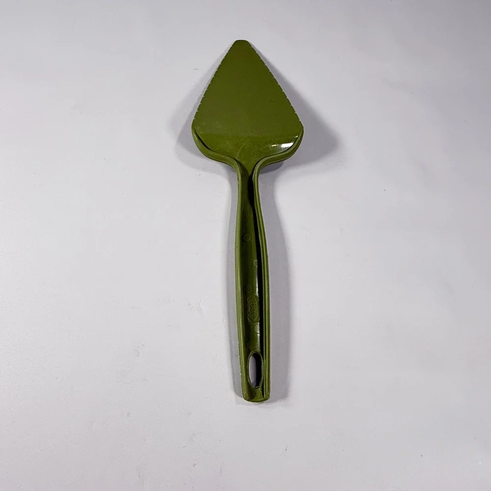 Foley avocado green