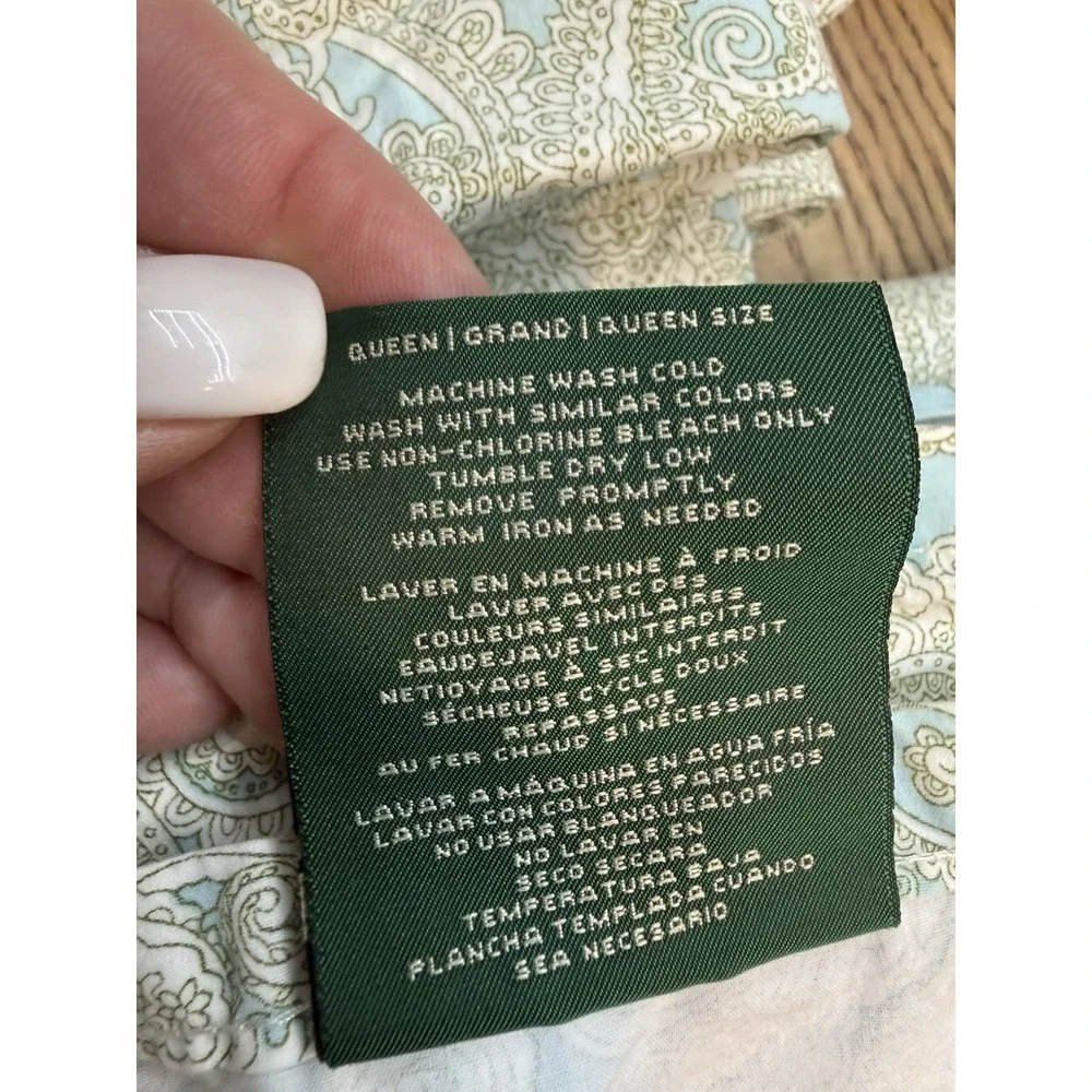 Lauren Ralph Lauren clean very