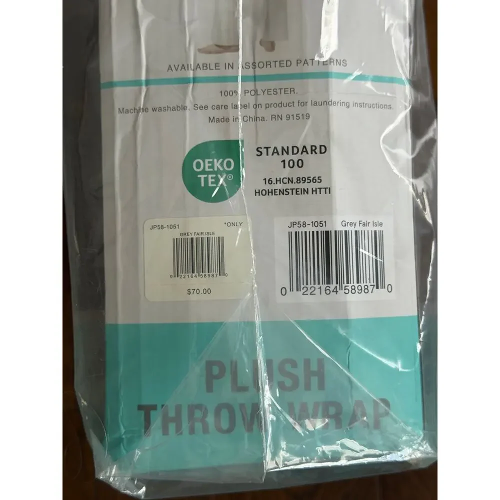 NEW! True North Plush Wearable Throw Wrap Gray
