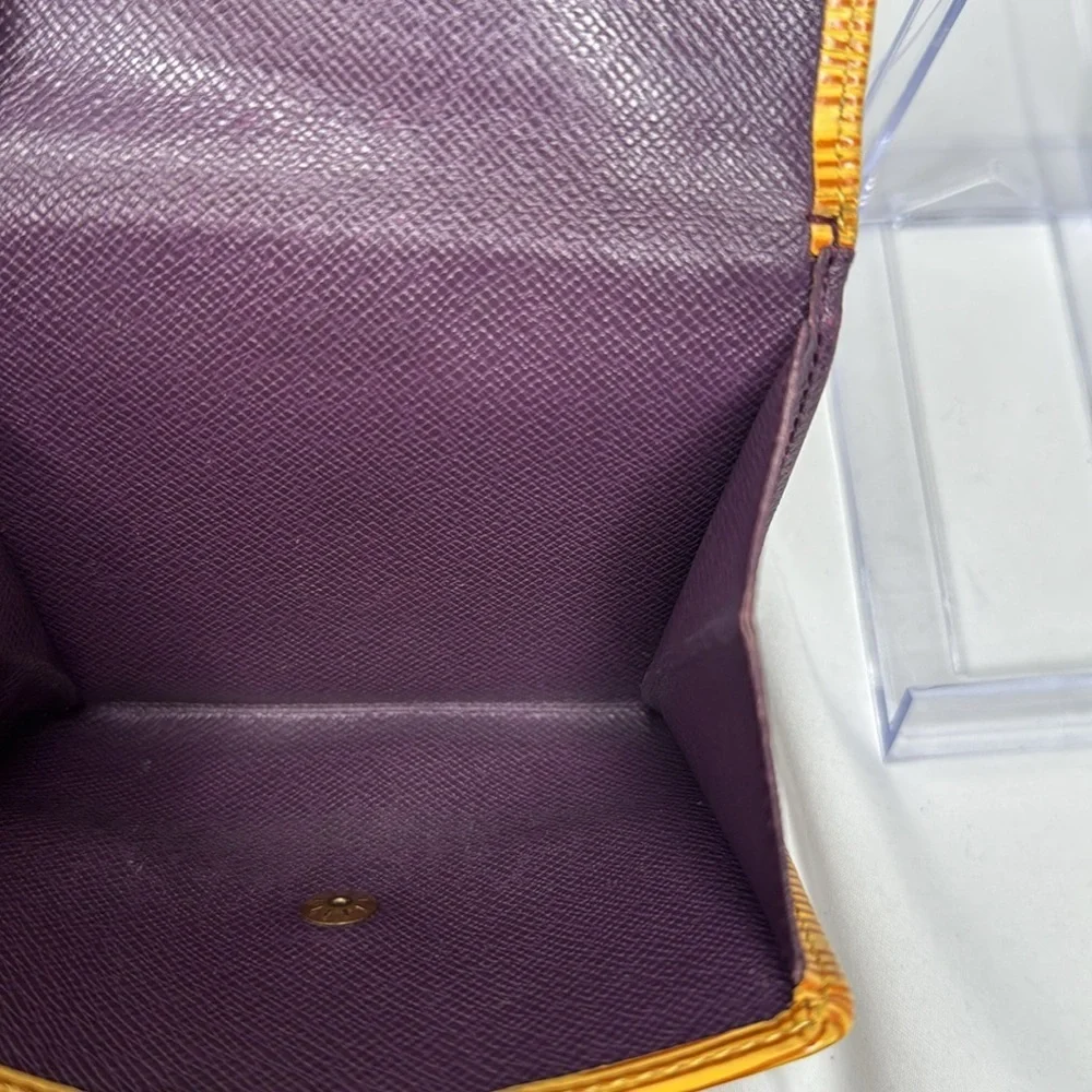 Louis Vuitton pre owned