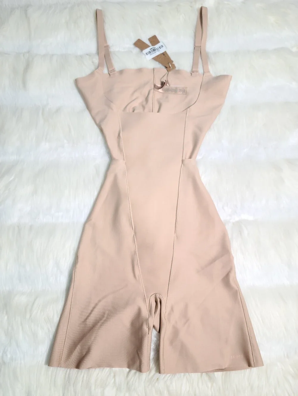 SKIMS Body Core Sculpt Open Back Mid Thigh Bodysuit Tan Clay XS NEW