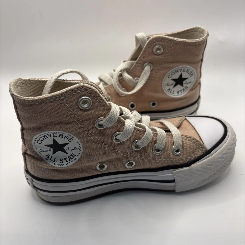 Converse‎ Chuck Taylor All Star Hi Top Sneakers Light Pink Canvas Youth Size 11