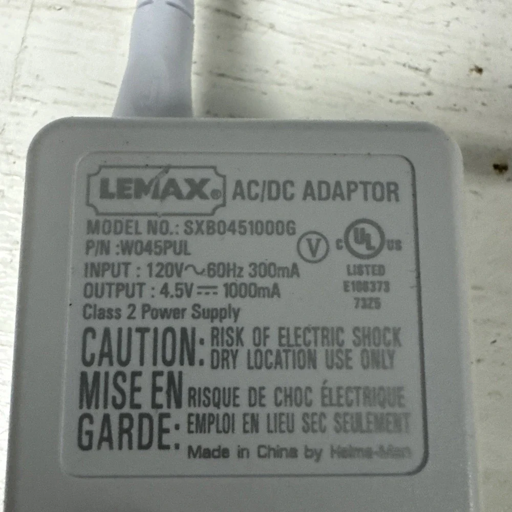 Lemax Village Switching Mode Power‎ Adapter White 3 Plug SXE0451000G W045PUL