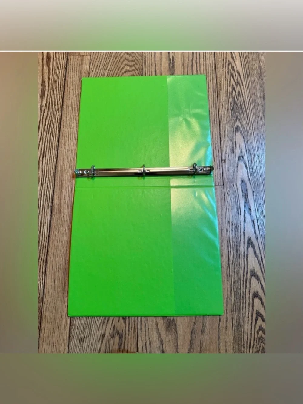 Lot Of 2 Avery 1 Inch 3-Ring View Binders. Green & Black