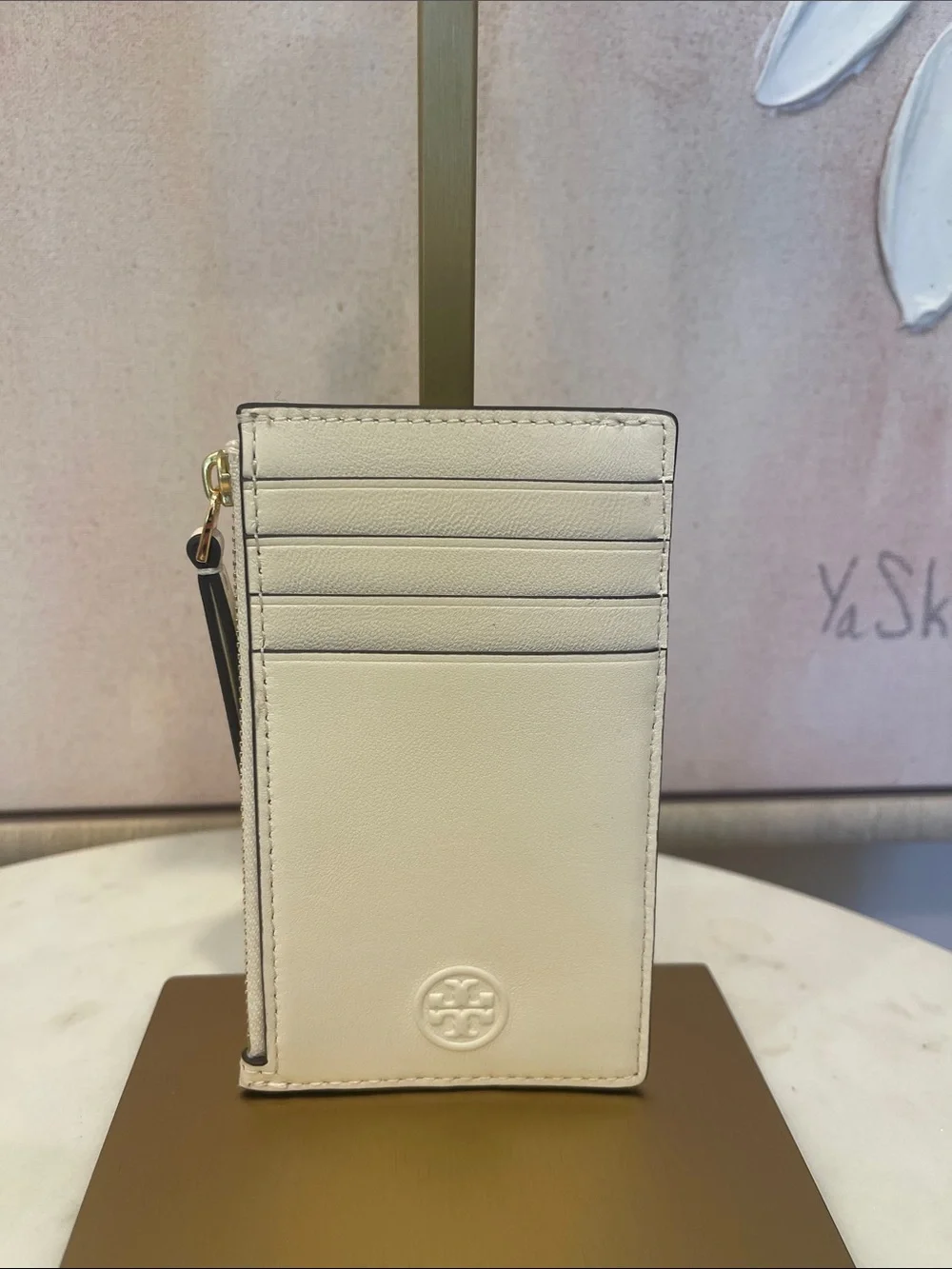 NWT Tory Burch Fleming Quilted White Leather Zip Card Wallet