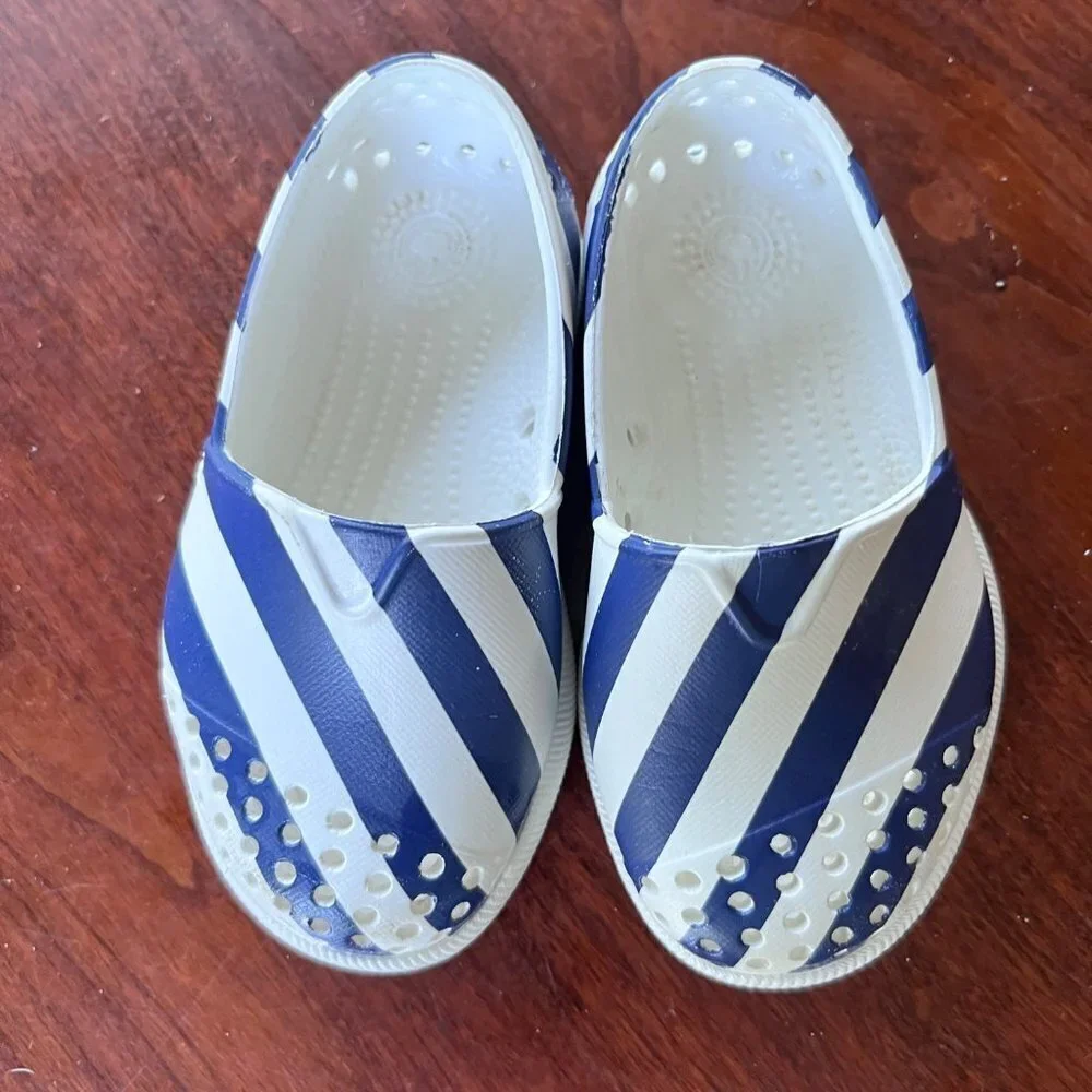 Native blue white