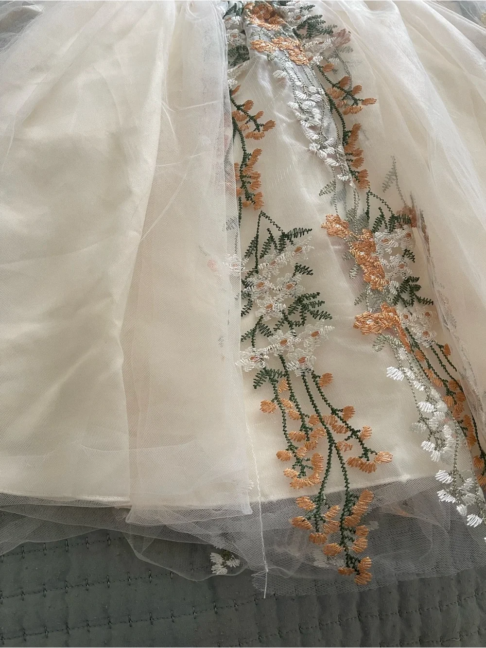 Bmg elegant ivory