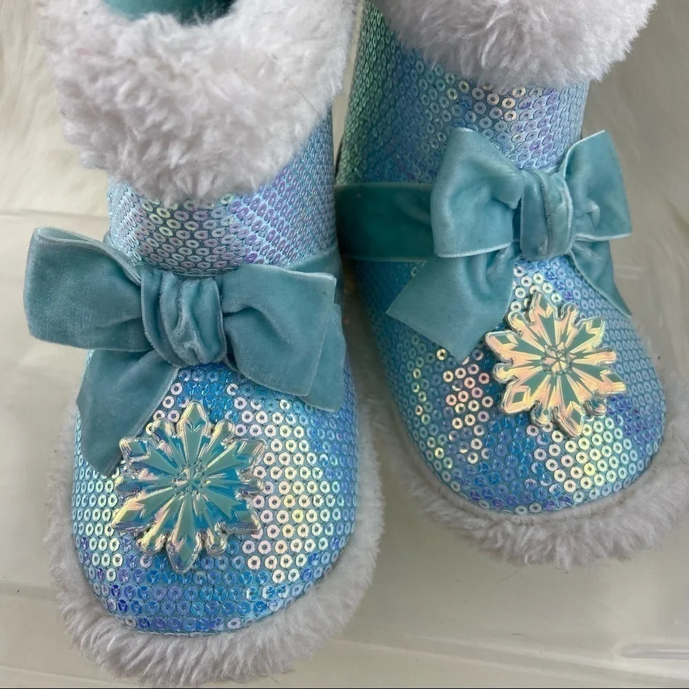 N/A frozen slippers