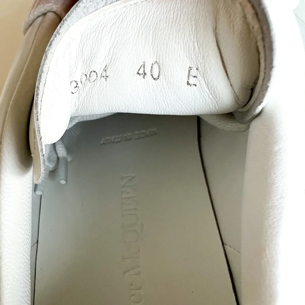 Alexander McQueen alexander mcqueen