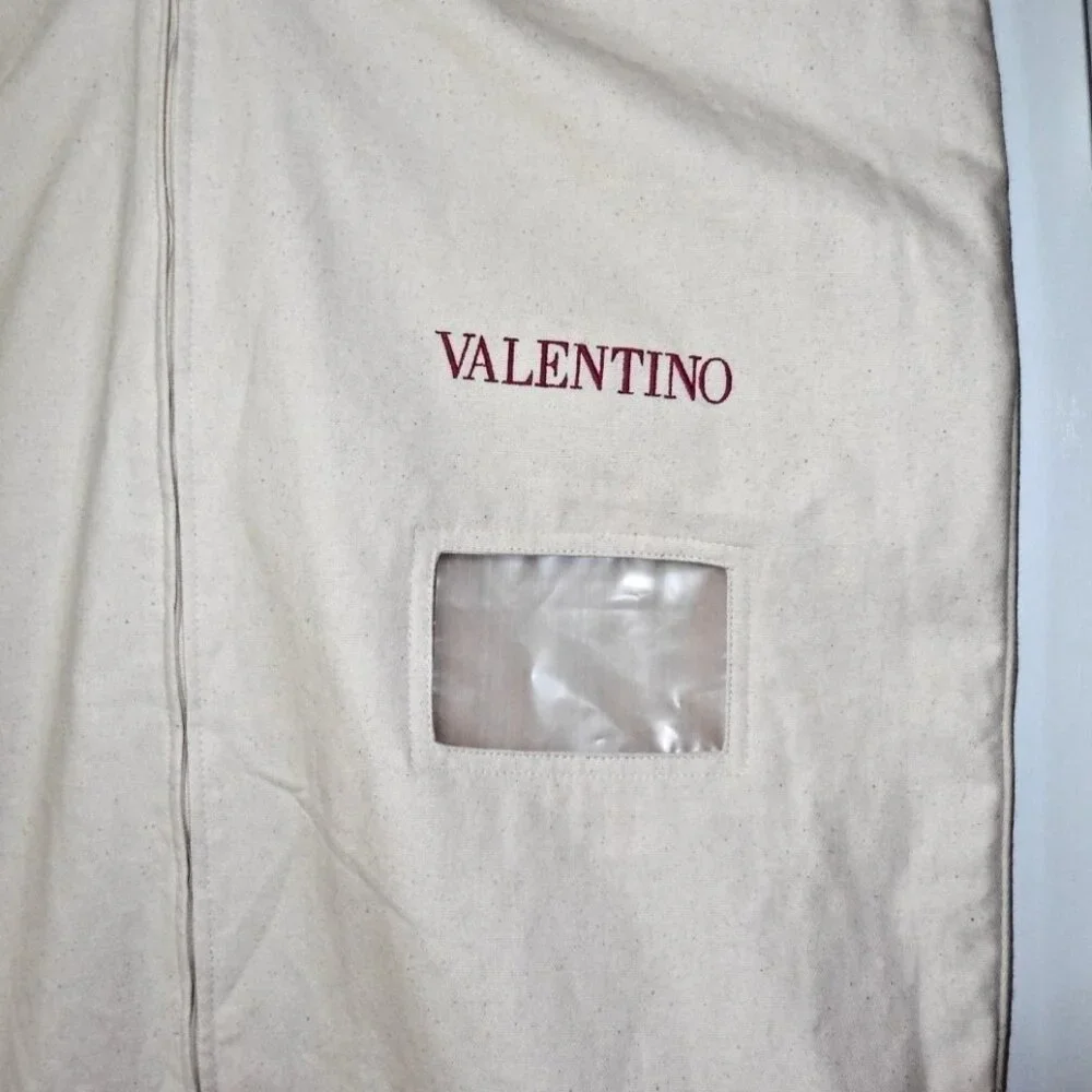 Valentino no hanger
