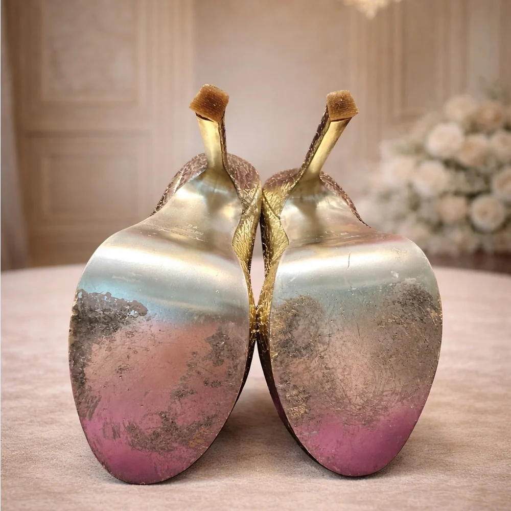 Yves Saint Laurent these exquisite