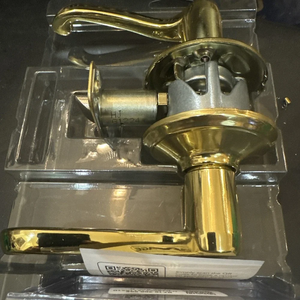 Schlage Flair Door Lever  Bathroom Privacy Lock Bright Brass Knobs F40 v fla 605