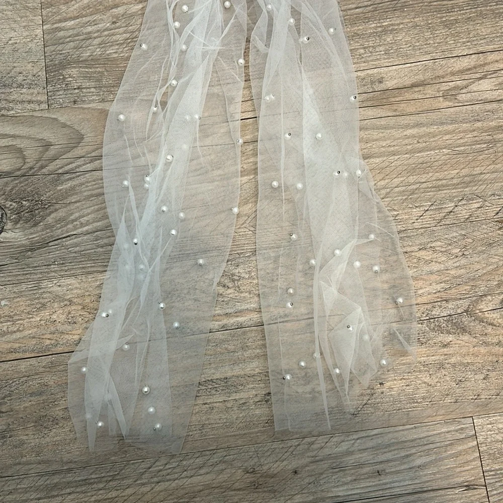 White Tulle Pearl Beaded Hair Bow Bridal‎ Hair Clip