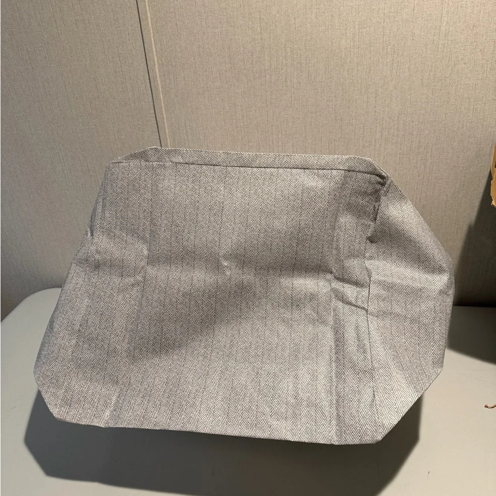 N/A storage bag