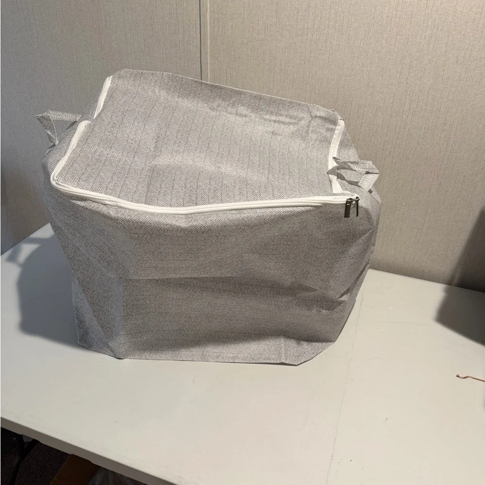 N/A storage bag