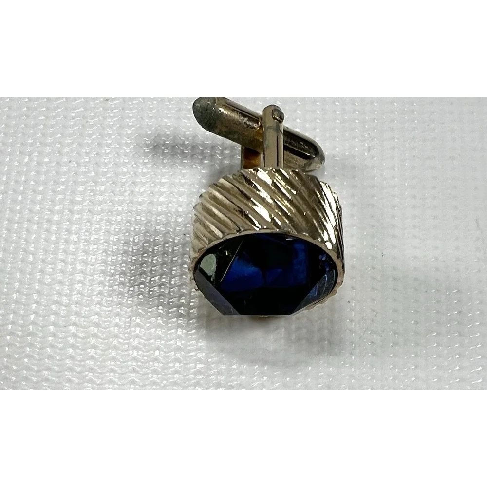 Vintage Swank Gold Tone Cufflinks‎ with Watermelon Rhinestone