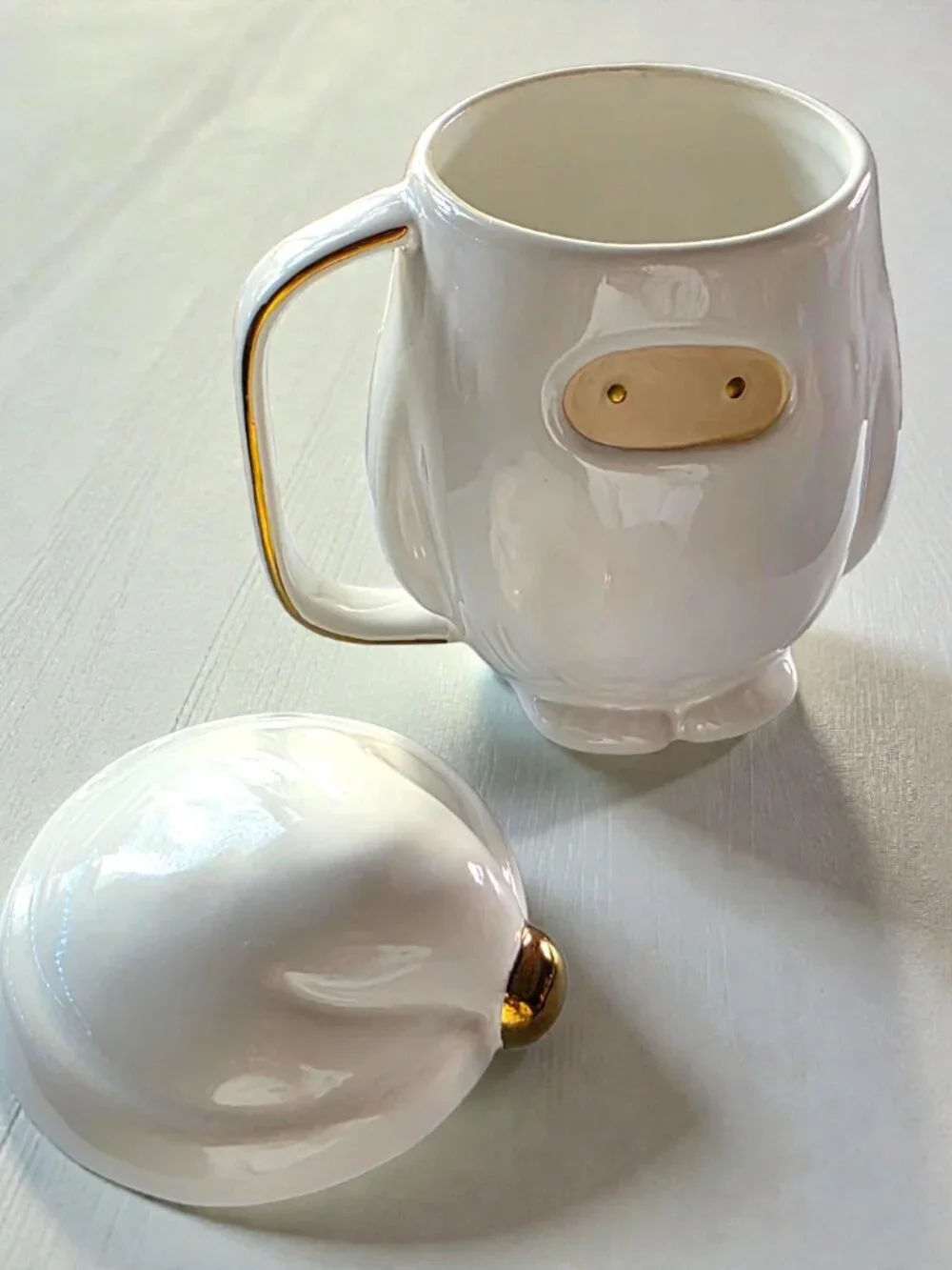 WEST ELM YETI Figural Mug With Lid Ceramic White With Gold Trim