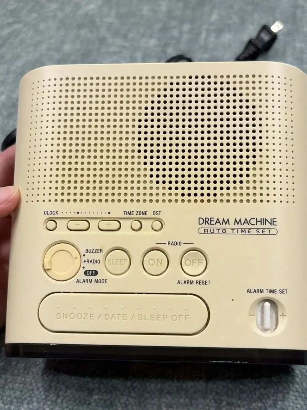 Sony Dream Machine ICF-C218 AM/FM Alarm Clock Radio Auto Time Set