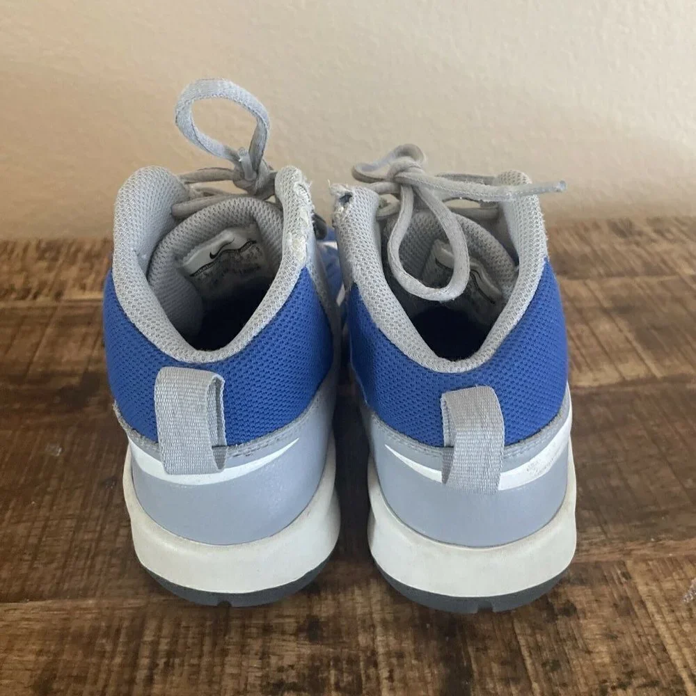 Nike Team Hustle D7 High-Top Basketball Shoes 4.5