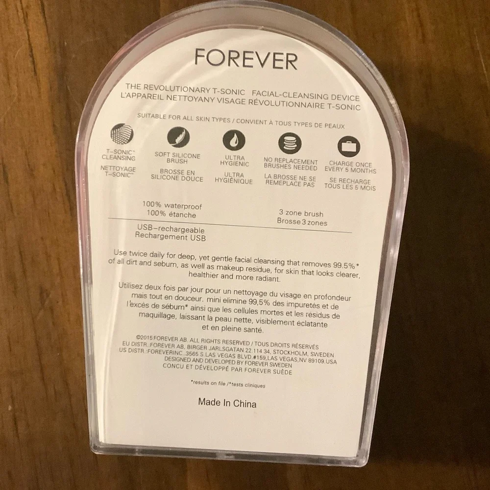 Forever Facial Cleansing Device NWT