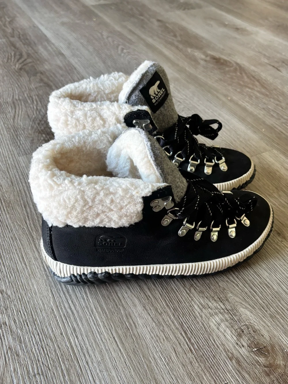 Sorel women out