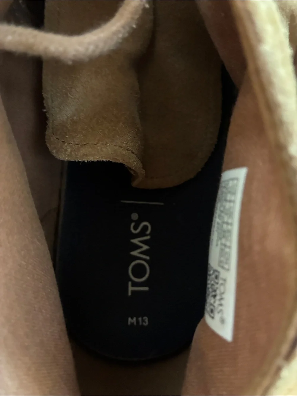 Toms lace outfits closure