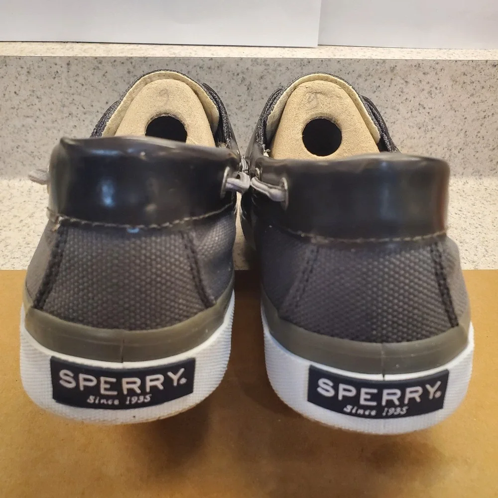 Men's Sperry Halyard Gray Canvas 2-Eye Cross Lace  Boat Shoe Size 9.5 Top Siders