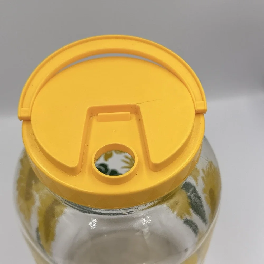 The Unbranded Brand vintage glass