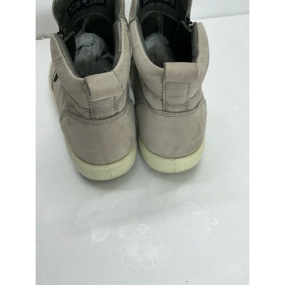 Ecco product pair