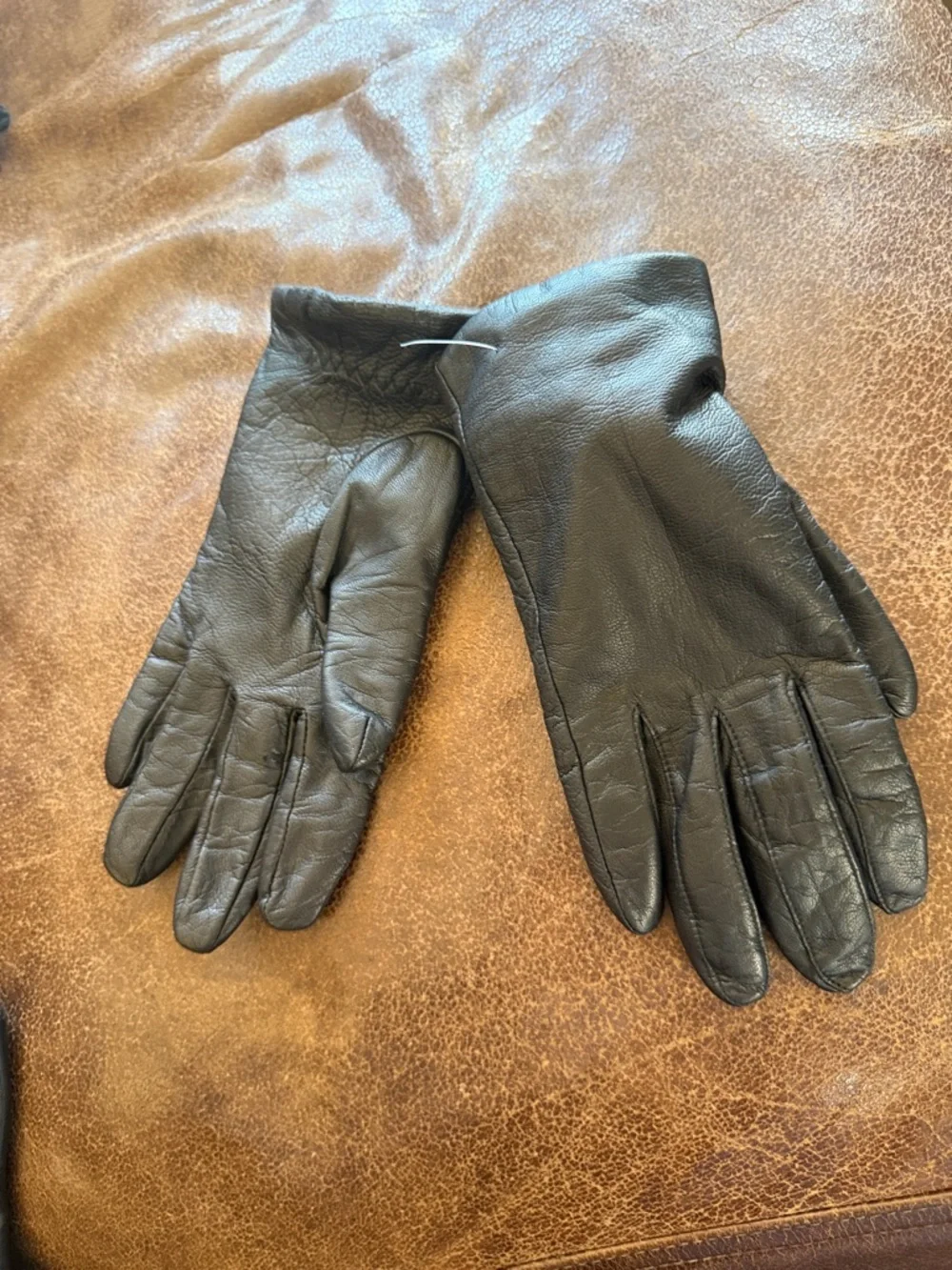 Fownes black genuine