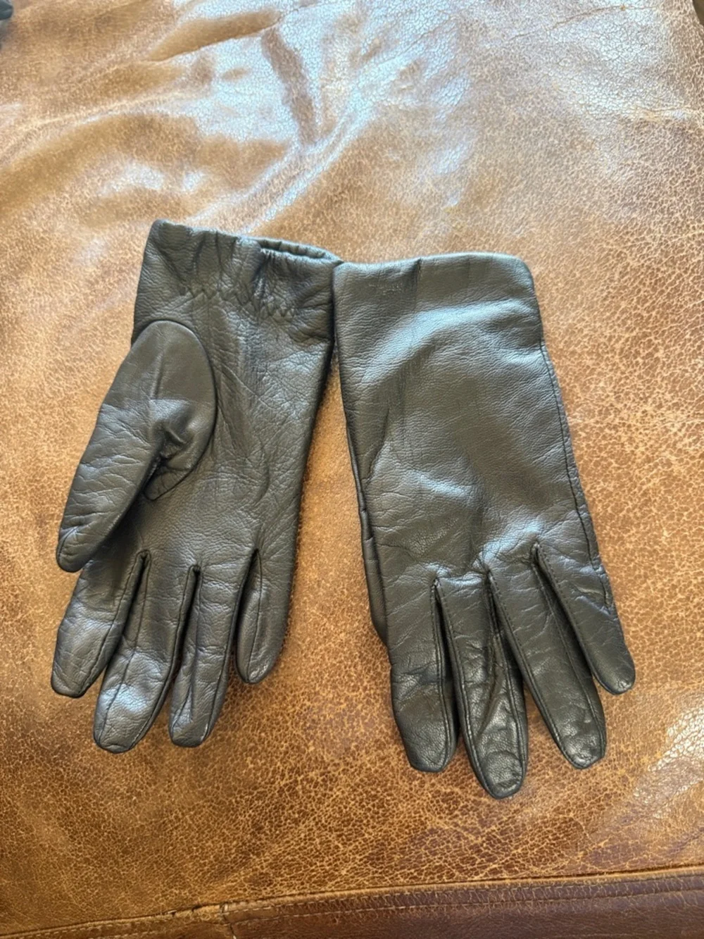 Fownes black genuine
