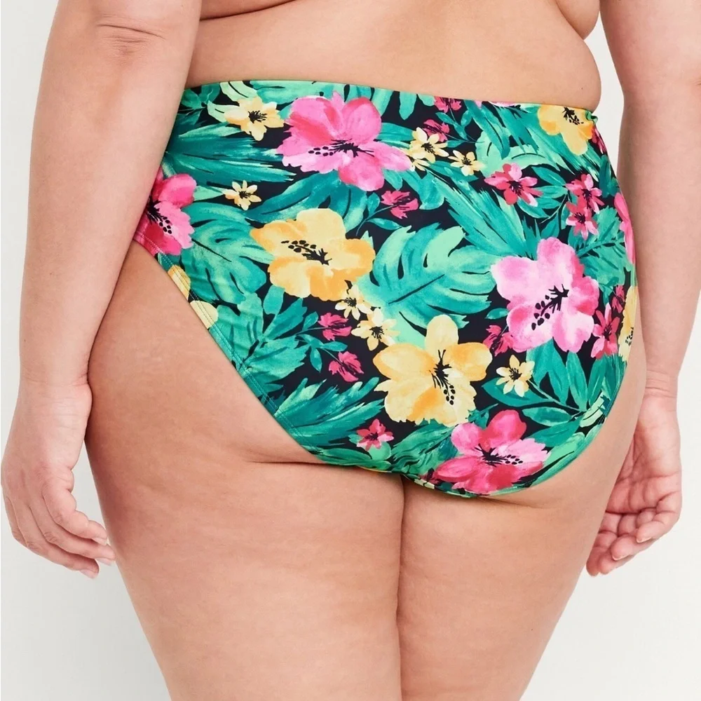 Old Navy waist laying