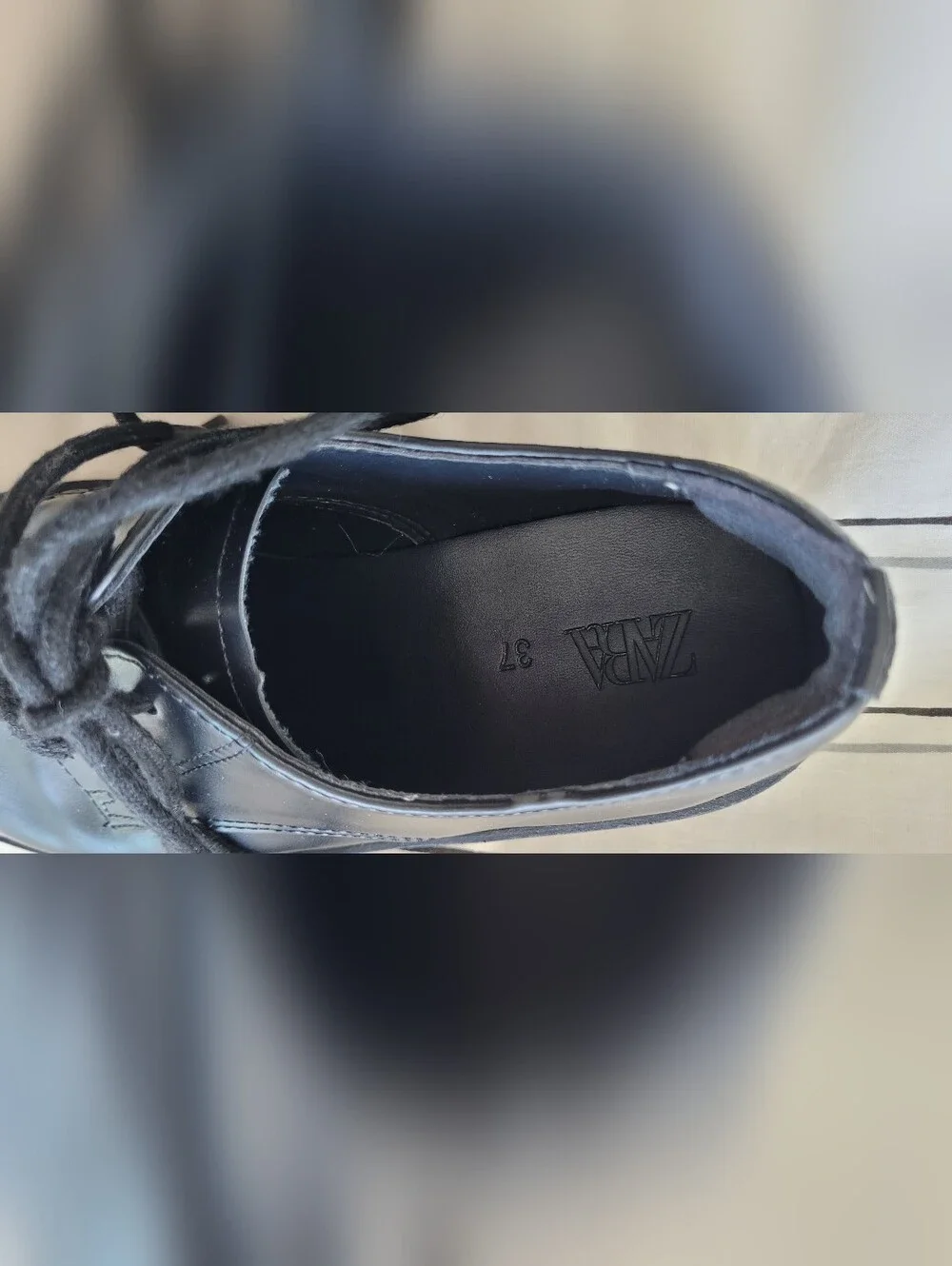 Zara polished black