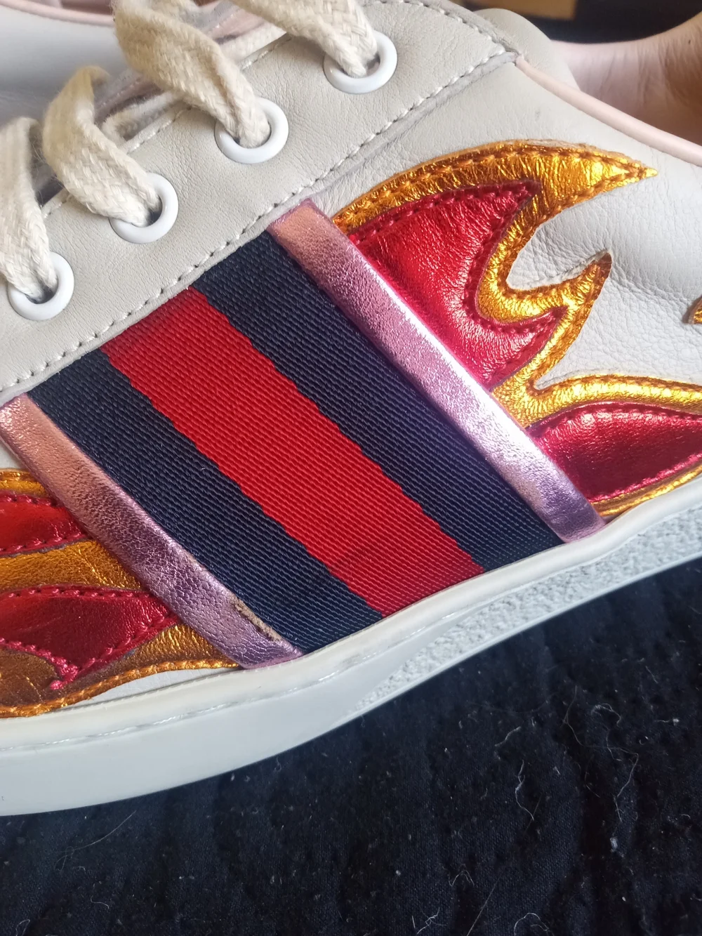 Gucci leather sneaker