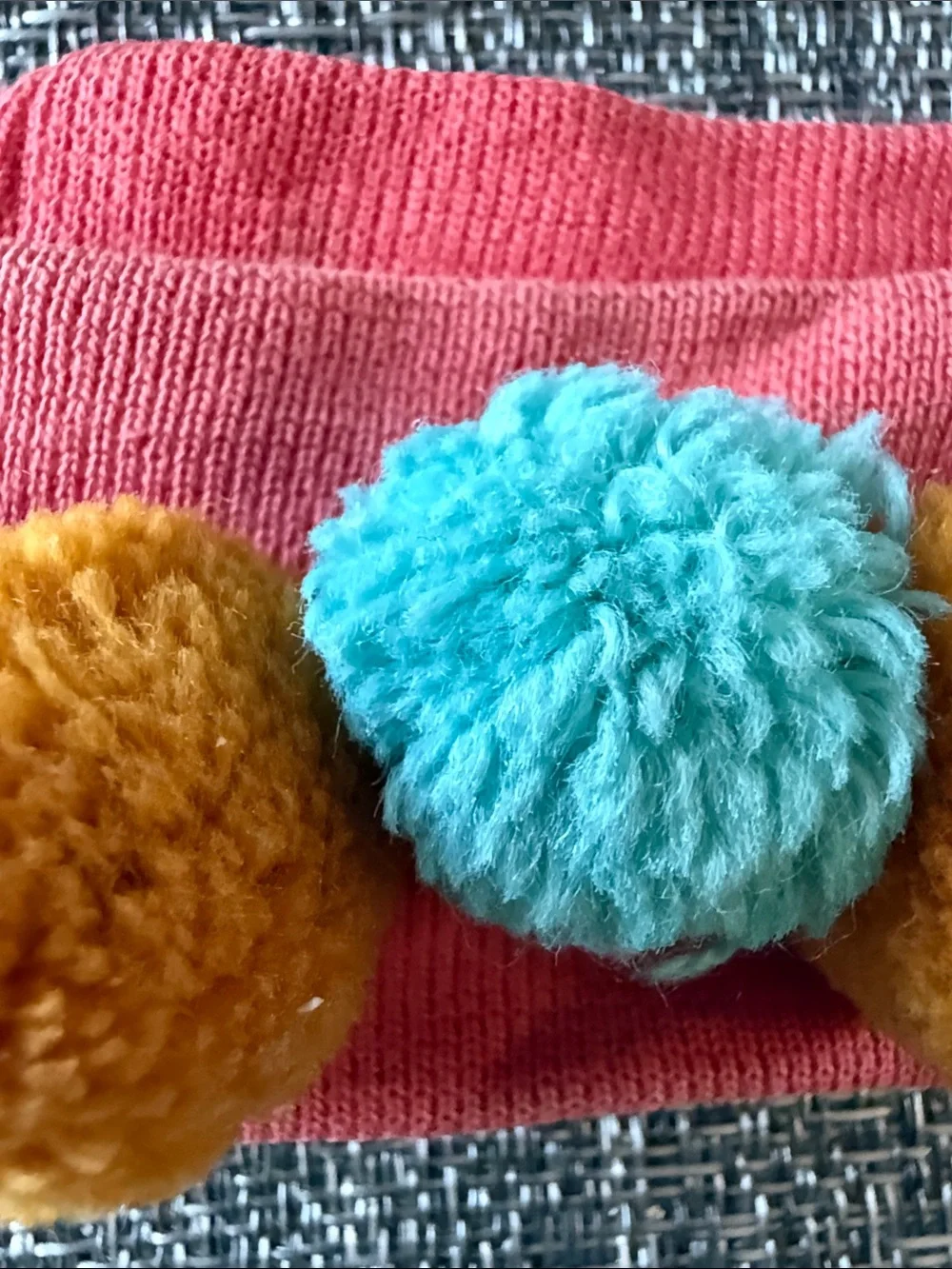 Oilily poms pink